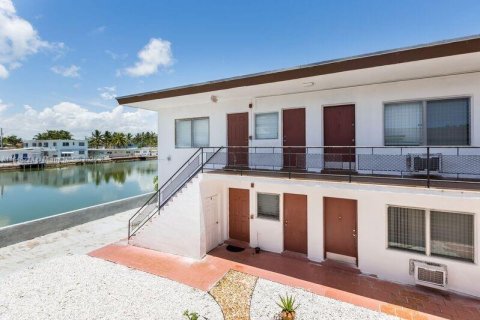 Commercial property in Miami Beach, Florida № 1840960 - photo 4