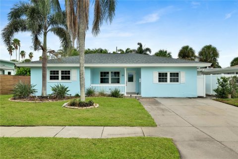 Casa en Clearwater, Florida 3 dormitorios, 120.49 m2 № 2290767