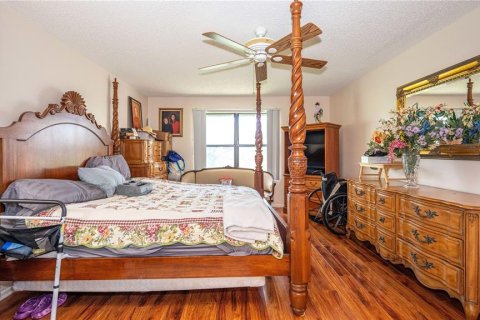 Townhouse in Royal Palm Beach, Florida 2 bedrooms, 104.05 sq.m. № 1658443 - photo 20