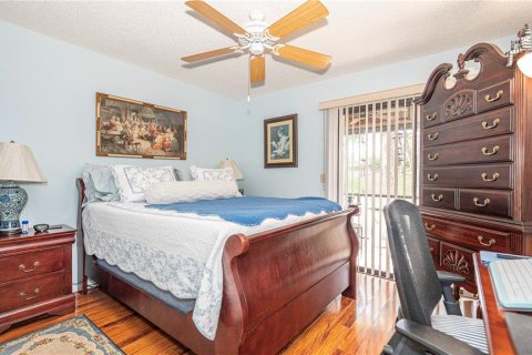 Townhouse in Royal Palm Beach, Florida 2 bedrooms, 104.05 sq.m. № 1658443 - photo 24