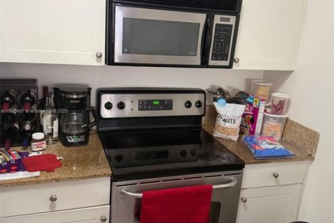 Снять в аренду кондоминиум в Майами, Флорида 1 спальня, 66.52м2, № 1974940 - фото 5