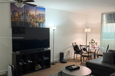 Снять в аренду кондоминиум в Майами, Флорида 1 спальня, 66.52м2, № 1974940 - фото 7