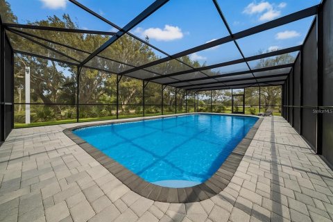 House in Lutz, Florida 8 bedrooms, 401.99 sq.m. № 2354293 - photo 2