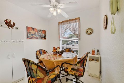 Condominio en venta en Lake Worth, Florida, 2 dormitorios, 134.43 m2 № 1988982 - foto 15