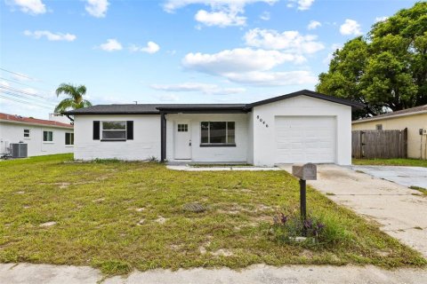 Casa en venta en Port Richey, Florida, 2 dormitorios, 77.67 m2 № 1843586 - foto 1