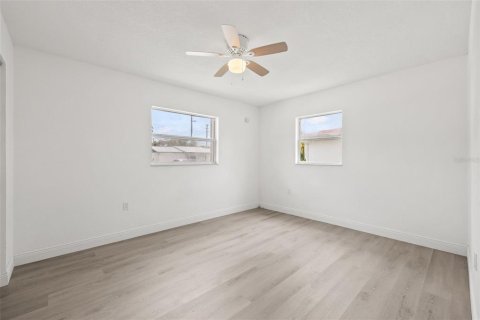 Casa en venta en Port Richey, Florida, 2 dormitorios, 77.67 m2 № 1843586 - foto 21
