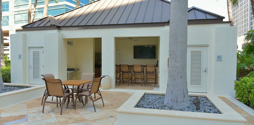 Condominio en Fort Lauderdale, Florida, 1 dormitorio № 1188552
