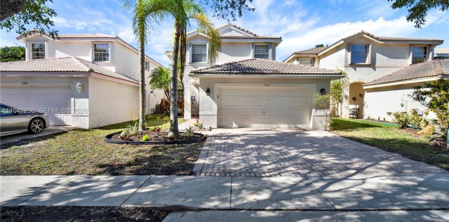 Casa en Miramar, Florida 4 dormitorios, 221.39 m2 № 2005818