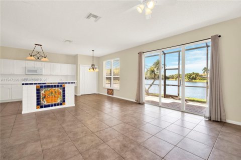 Casa en venta en Miramar, Florida, 4 dormitorios, 221.39 m2 № 2005818 - foto 18