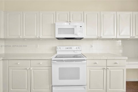 Casa en venta en Miramar, Florida, 4 dormitorios, 221.39 m2 № 2005818 - foto 16