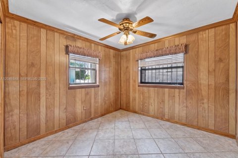 House in Miami Gardens, Florida 4 bedrooms, 158.86 sq.m. № 2240988 - photo 18