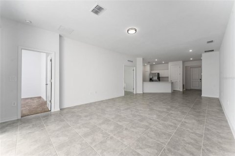 Villa ou maison à louer à Winter Haven, Floride: 3 chambres, 194.44 m2 № 2420393 - photo 12