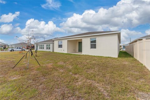 Villa ou maison à louer à Winter Haven, Floride: 3 chambres, 194.44 m2 № 2420393 - photo 23