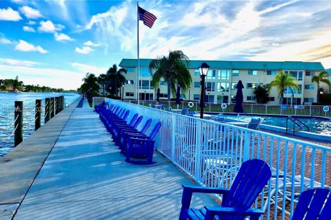 Condo in Boynton Beach, Florida, 1 bedroom  № 2017647 - photo 24