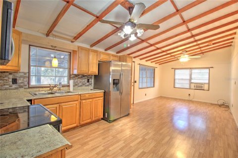Casa en venta en Fort MC Coy, Florida, 2 dormitorios, 62.43 m2 № 1553843 - foto 3