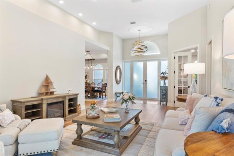 House in Wellington, Florida 4 bedrooms, 279.64 sq.m. № 2184961 - photo 8