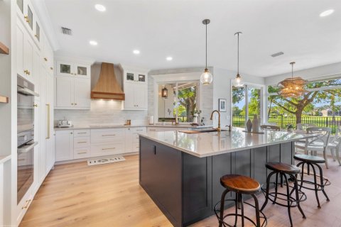 House in Wellington, Florida 4 bedrooms, 279.64 sq.m. № 2184961 - photo 9