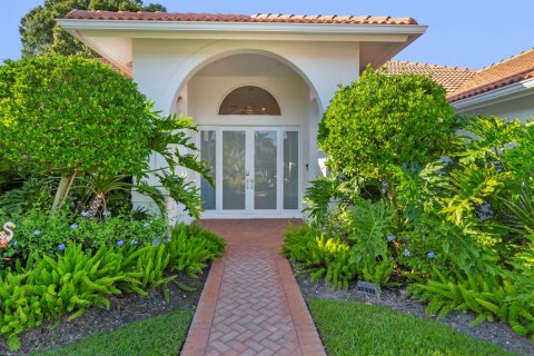 House in Wellington, Florida 4 bedrooms, 279.64 sq.m. № 2184961 - photo 3