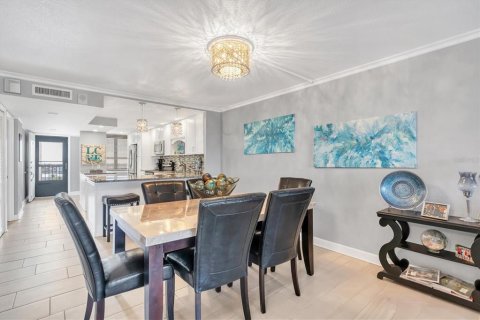 Copropriété à vendre à Saint Pete Beach, Floride: 2 chambres, 107.77 m2 № 1303932 - photo 16