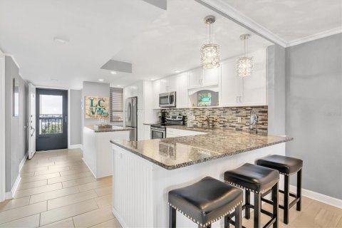 Copropriété à vendre à Saint Pete Beach, Floride: 2 chambres, 107.77 m2 № 1303932 - photo 6