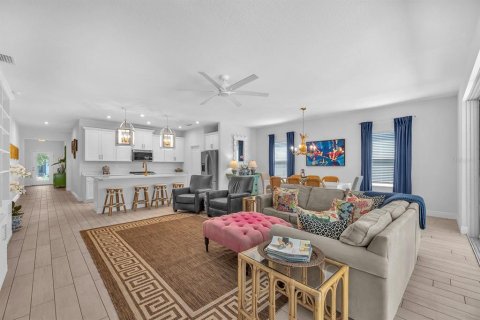 Villa ou maison à vendre à Riverview, Floride: 4 chambres, 201.97 m2 № 2123851 - photo 8