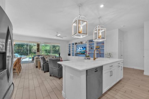 Villa ou maison à vendre à Riverview, Floride: 4 chambres, 201.97 m2 № 2123851 - photo 5