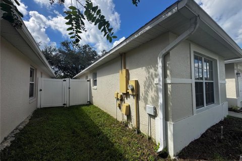 Villa ou maison à louer à Kissimmee, Floride: 3 chambres, 142.7 m2 № 2386600 - photo 16