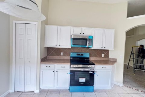 Villa ou maison à louer à Kissimmee, Floride: 3 chambres, 142.7 m2 № 2386600 - photo 6