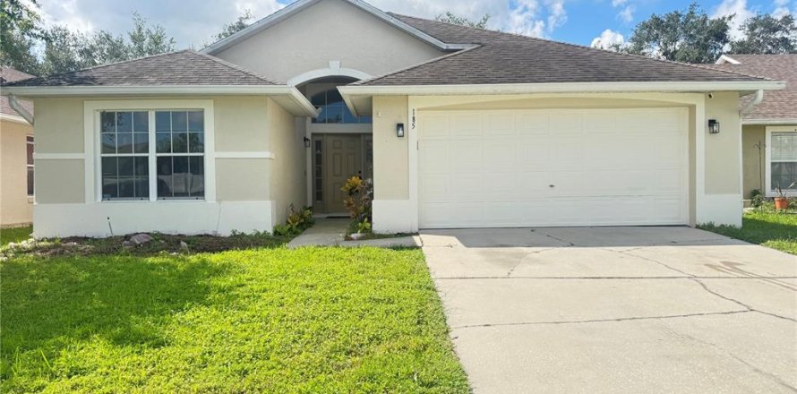 Villa ou maison à Kissimmee, Floride 3 chambres, 142.7 m2 № 2386600