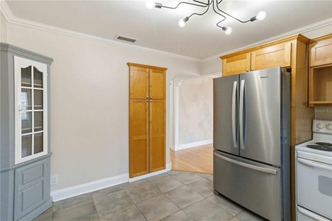 House in Tampa, Florida 2 bedrooms, 110.46 sq.m. № 2234243 - photo 17