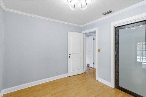 House in Tampa, Florida 2 bedrooms, 110.46 sq.m. № 2234243 - photo 22