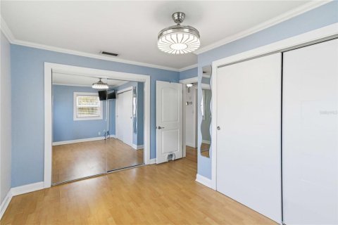 House in Tampa, Florida 2 bedrooms, 110.46 sq.m. № 2234243 - photo 20