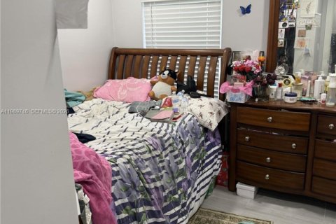 Propiedad comercial en venta en Miami, Florida, 233.37 m2 № 2051917 - foto 16