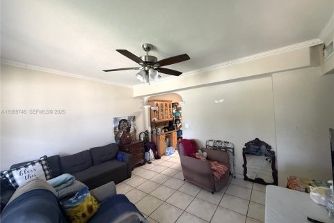 Propiedad comercial en venta en Miami, Florida, 233.37 m2 № 2051917 - foto 19