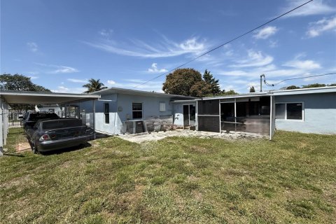 Купить коммерческую недвижимость в Майами, Флорида 233.37м2, № 2051917 - фото 11