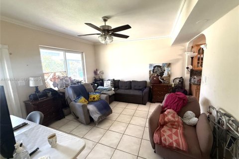 Propiedad comercial en venta en Miami, Florida, 233.37 m2 № 2051917 - foto 17