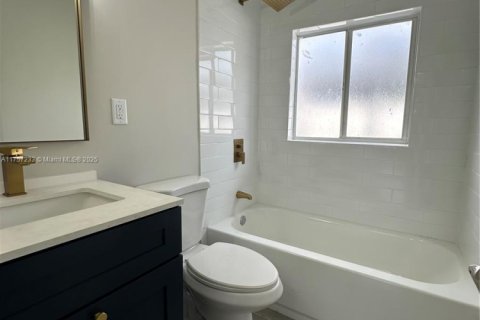 Villa ou maison à vendre à Fort Lauderdale, Floride: 3 chambres, 87.79 m2 № 2037897 - photo 7