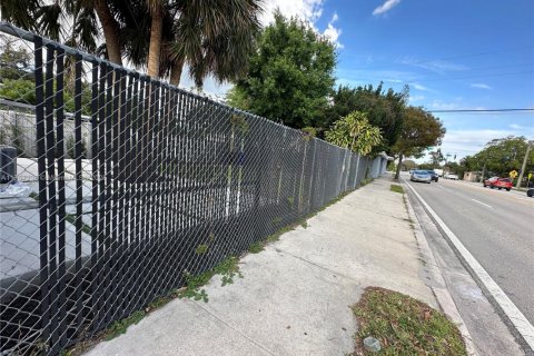 Villa ou maison à vendre à Fort Lauderdale, Floride: 3 chambres, 87.79 m2 № 2037897 - photo 19