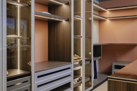 Купить коммерческую недвижимость в Дорал, Флорида № 2019966 - фото 9