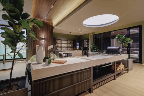 Купить коммерческую недвижимость в Дорал, Флорида № 2019966 - фото 2