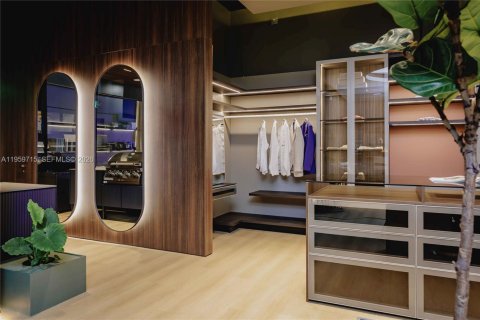 Купить коммерческую недвижимость в Дорал, Флорида № 2019966 - фото 4