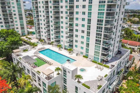 Condo in Miami, Florida, 2 bedrooms  № 1713286 - photo 28