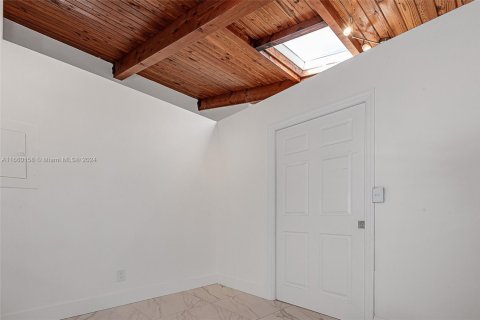 Casa en venta en Hallandale Beach, Florida, 3 dormitorios, 156.08 m2 № 1807569 - foto 26