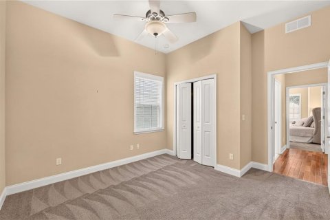 House in Gainesville, Florida 3 bedrooms, 183.85 sq.m. № 2313095 - photo 20