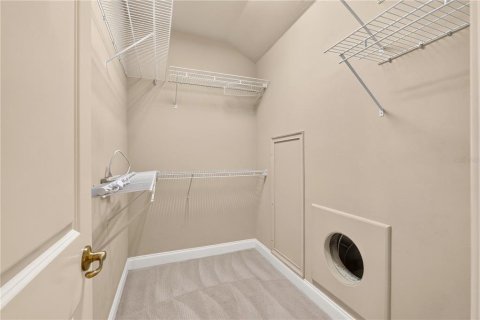 House in Gainesville, Florida 3 bedrooms, 183.85 sq.m. № 2313095 - photo 28
