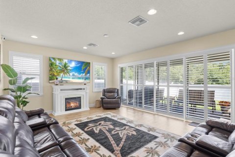 Villa ou maison à vendre à Tampa, Floride: 4 chambres, 241.45 m2 № 2210256 - photo 5
