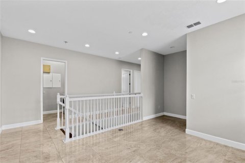 Adosado en alquiler en Orlando, Florida, 3 dormitorios, 177.91 m2 № 2167821 - foto 14
