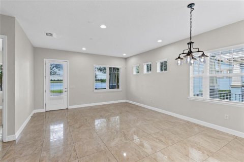 Adosado en alquiler en Orlando, Florida, 3 dormitorios, 177.91 m2 № 2167821 - foto 3