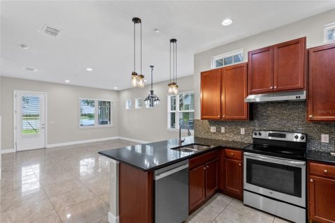 Adosado en alquiler en Orlando, Florida, 3 dormitorios, 177.91 m2 № 2167821 - foto 6