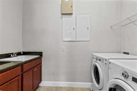 Adosado en alquiler en Orlando, Florida, 3 dormitorios, 177.91 m2 № 2167821 - foto 18